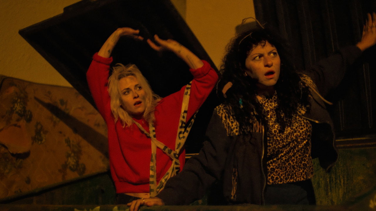 The Wrong Girls (2026) Screenshot 4